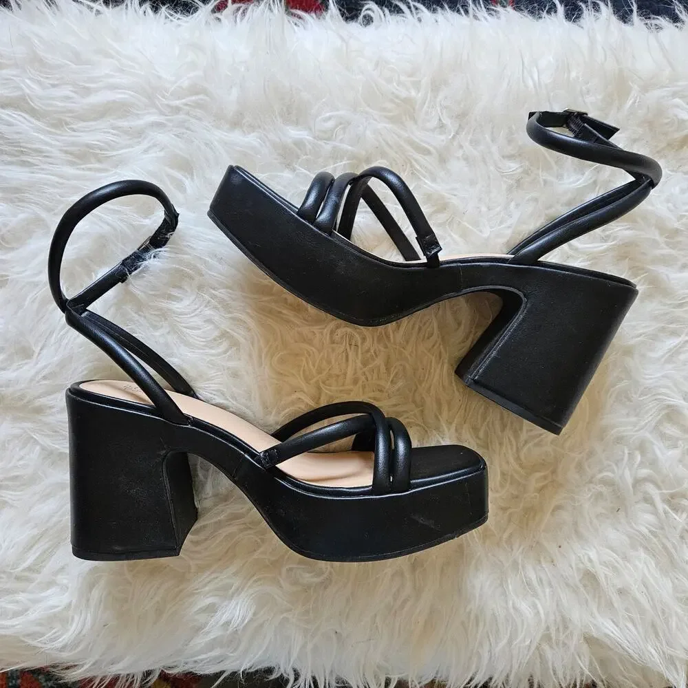 Wild Fable Wide Platform Heels Size 10